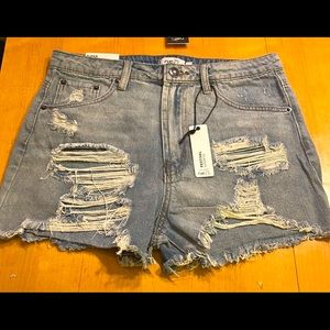 NWT Women’s Super High Rise Distressed Jean Shorts